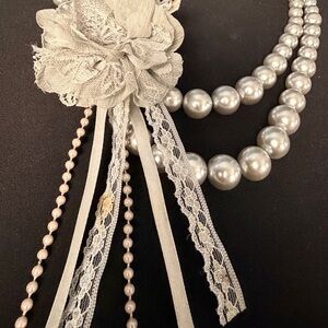 Chic Lace Flower Pearl Necklace